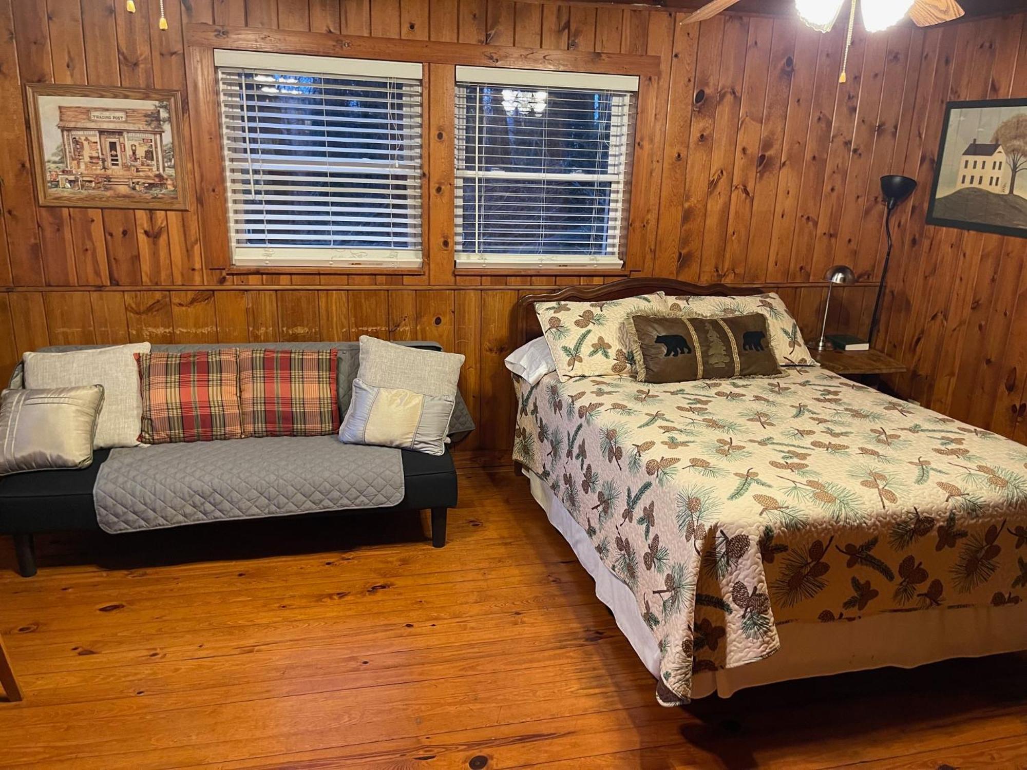 Mountain Aire Cottages & Inn Клейтън Екстериор снимка