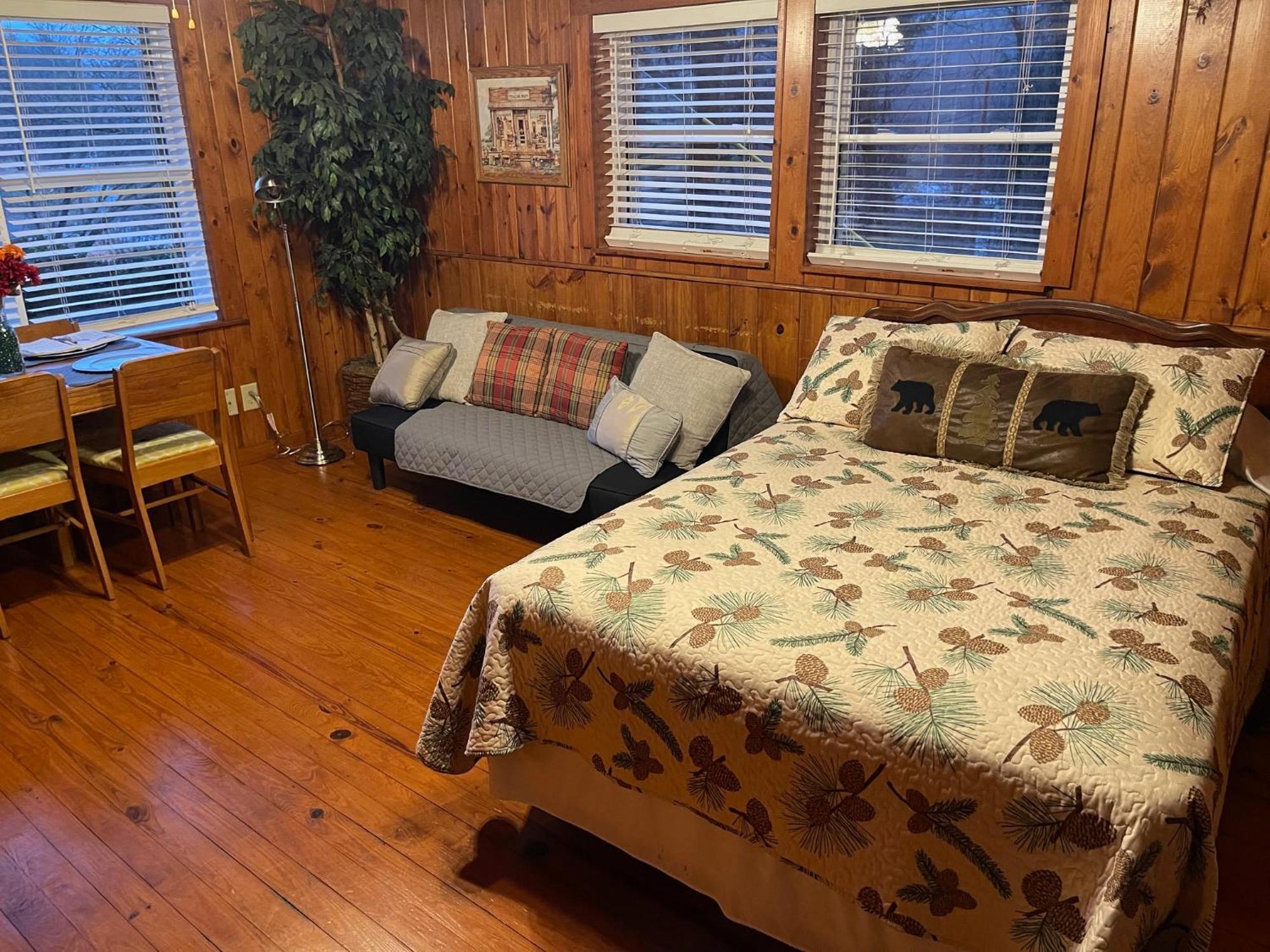 Mountain Aire Cottages & Inn Клейтън Екстериор снимка