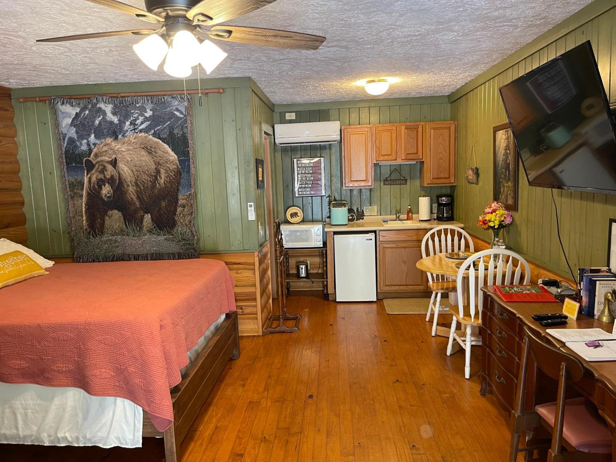 Mountain Aire Cottages & Inn Клейтън Екстериор снимка
