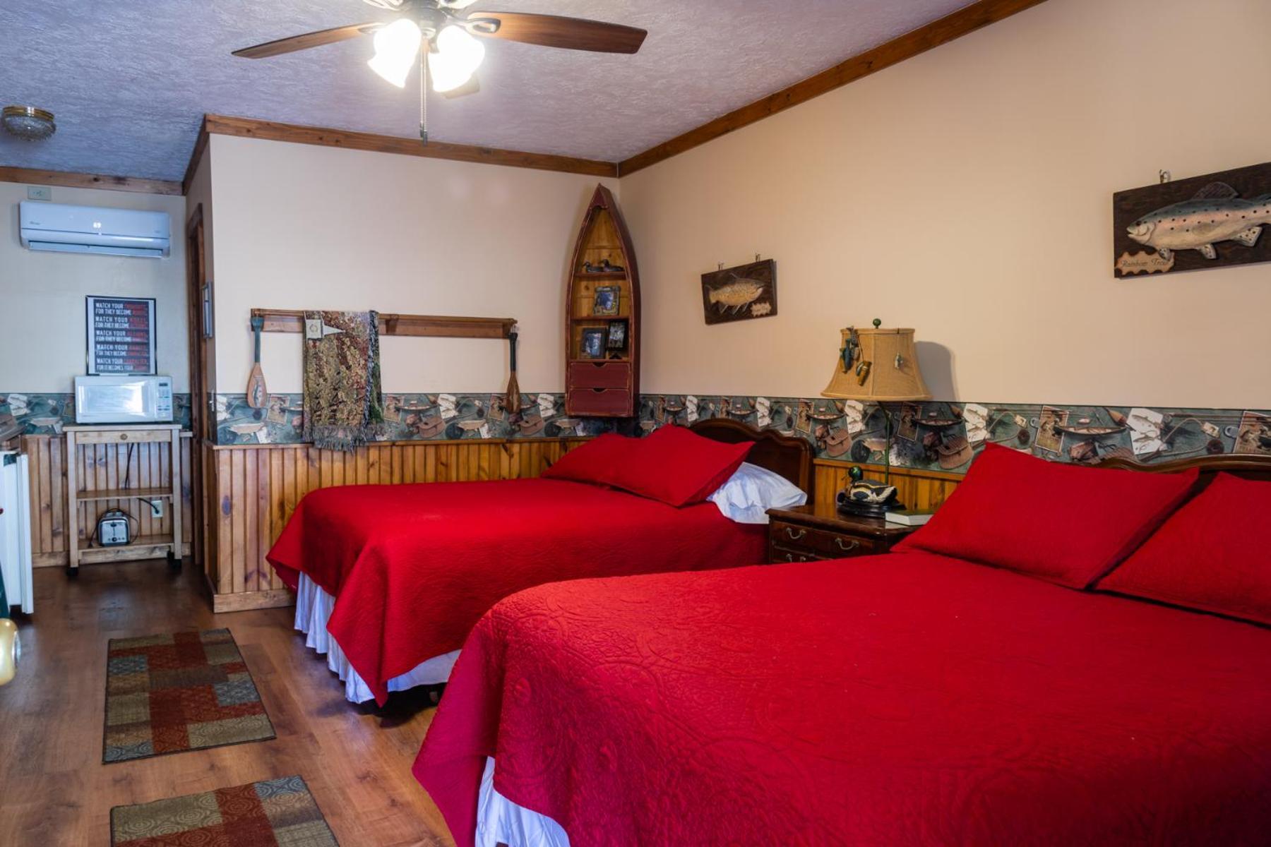 Mountain Aire Cottages & Inn Клейтън Екстериор снимка