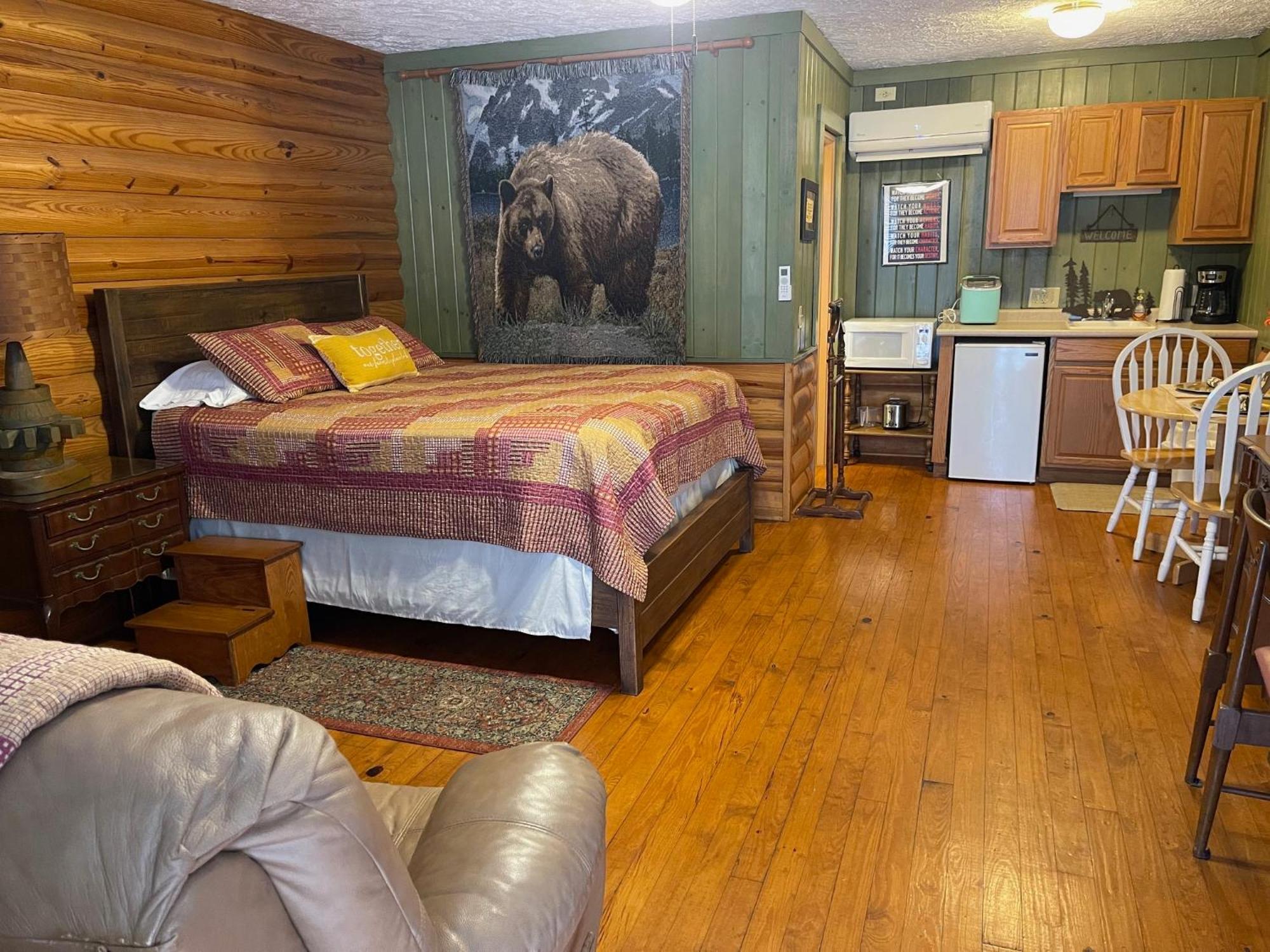 Mountain Aire Cottages & Inn Клейтън Екстериор снимка