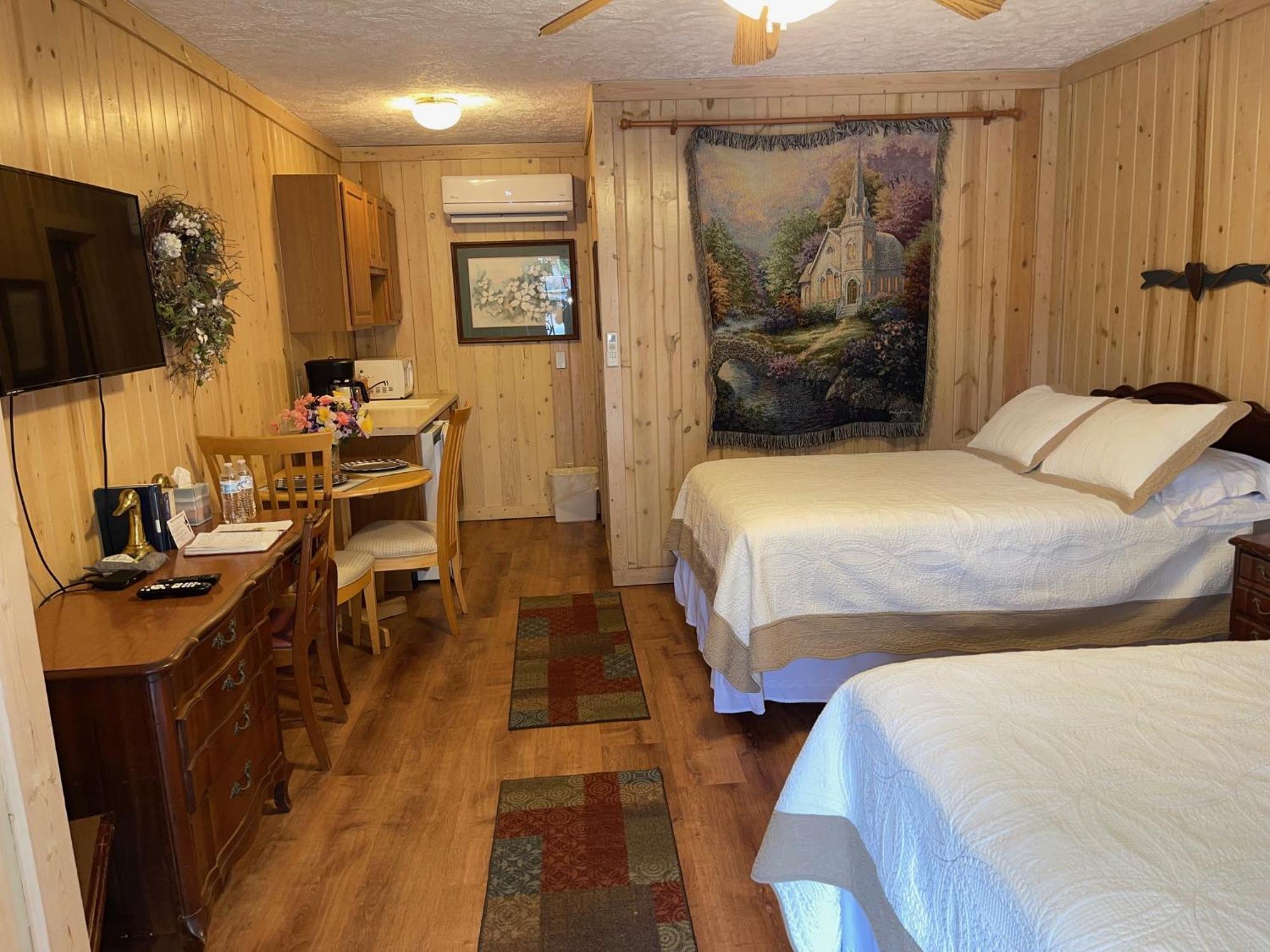 Mountain Aire Cottages & Inn Клейтън Екстериор снимка