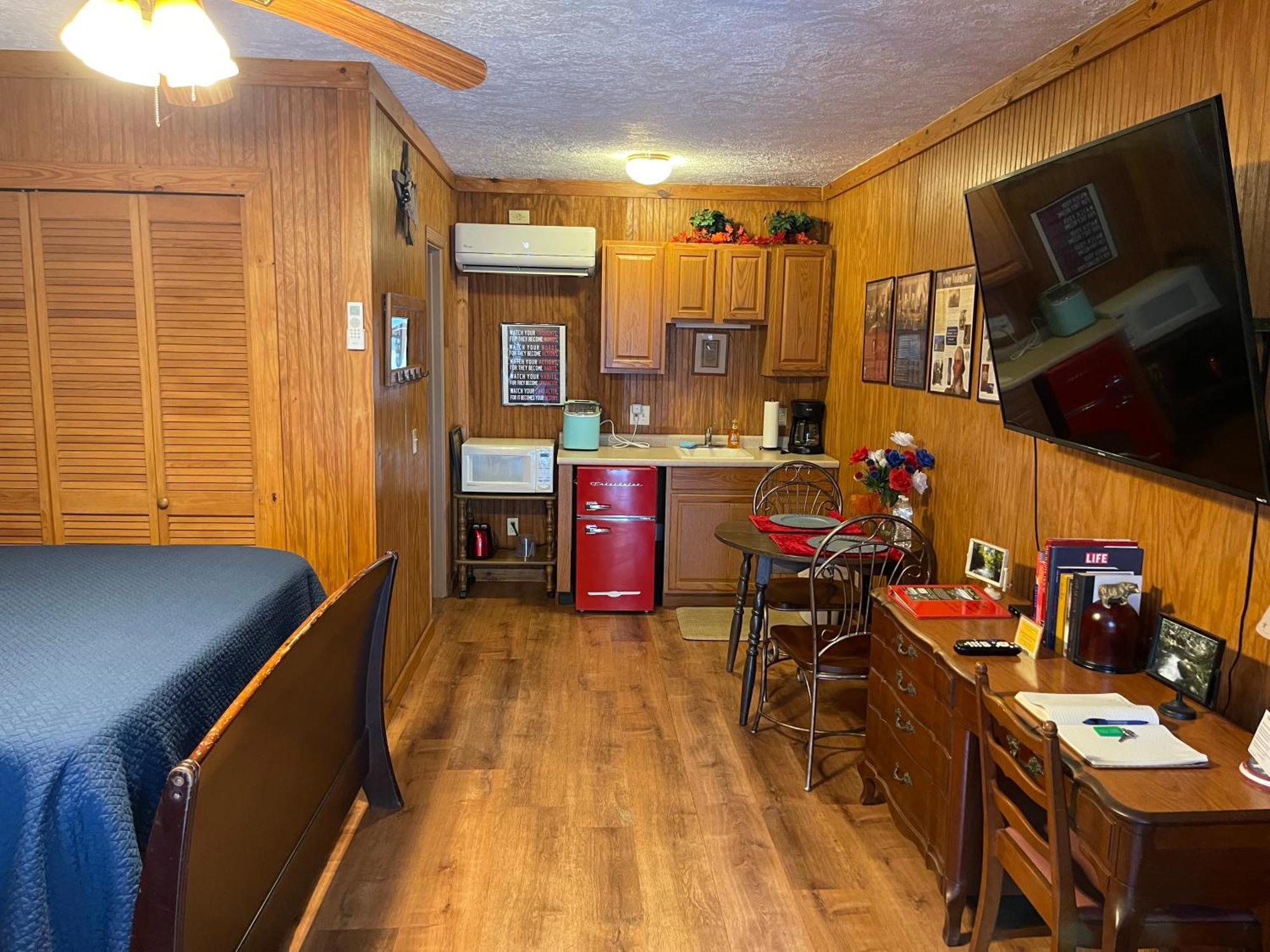 Mountain Aire Cottages & Inn Клейтън Екстериор снимка